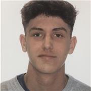 Profesor de ambito tecnológico que da clases de matemáticas, tecnología o dibujo técnico principalmente pero también del àmbito de lenguas como catalán, castellano o inglés